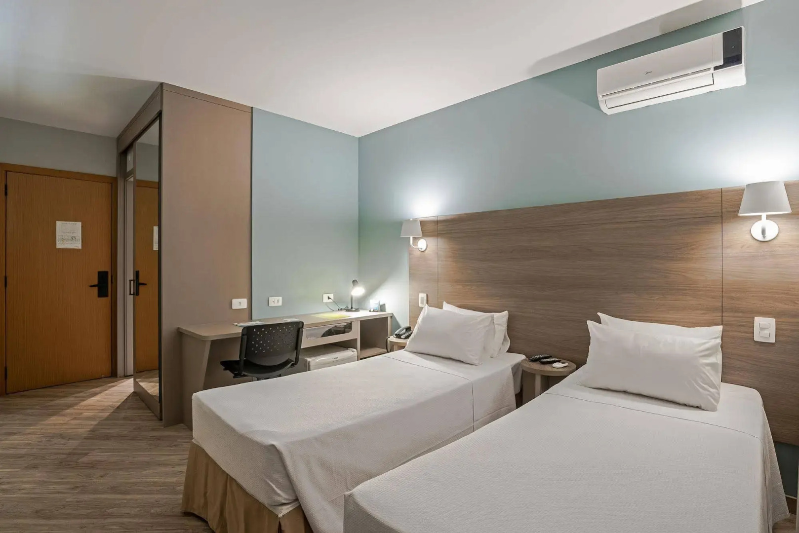 Photo - Slim Hotel Curitiba Alto da XV