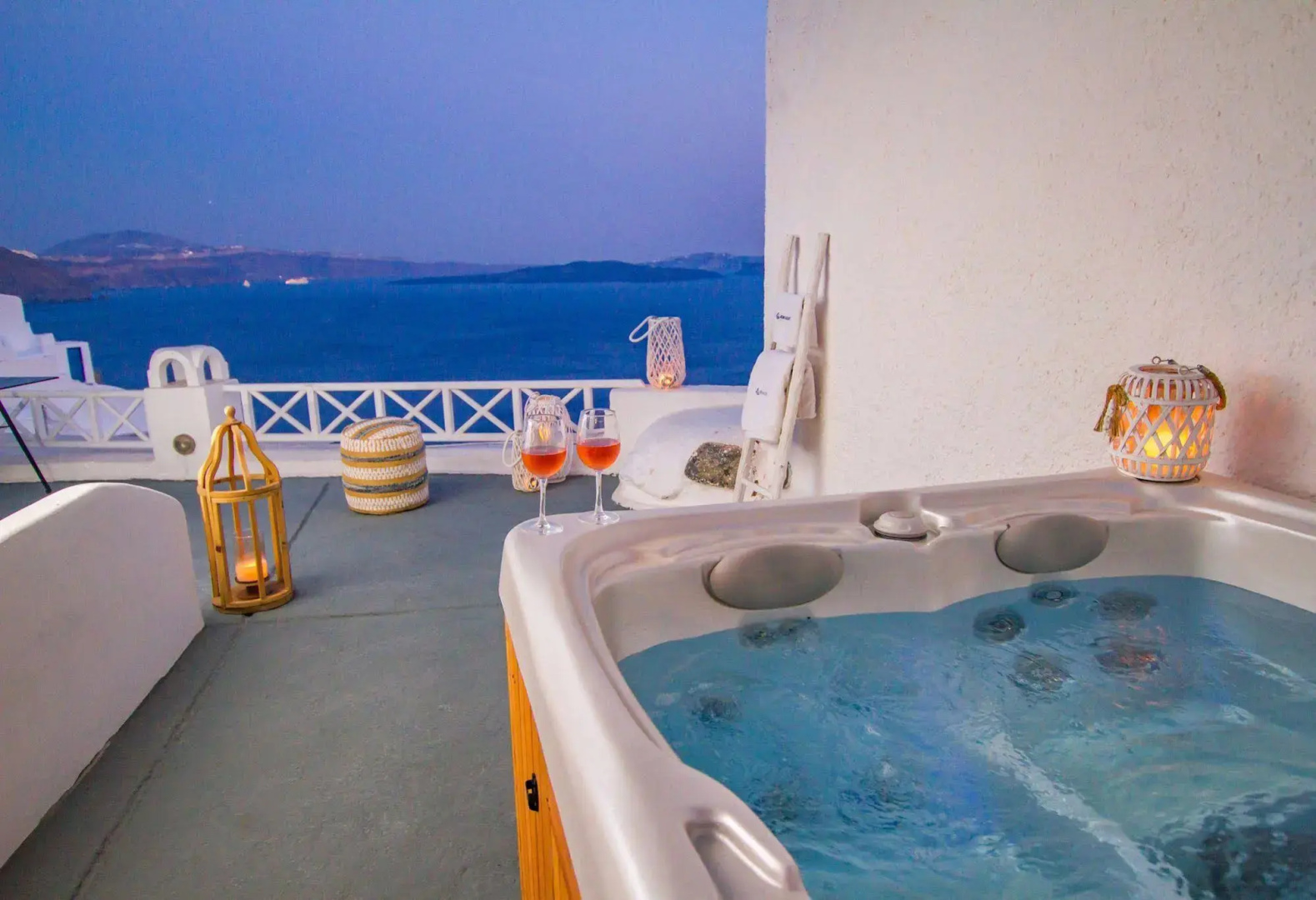 Photo - Alexander's Suites