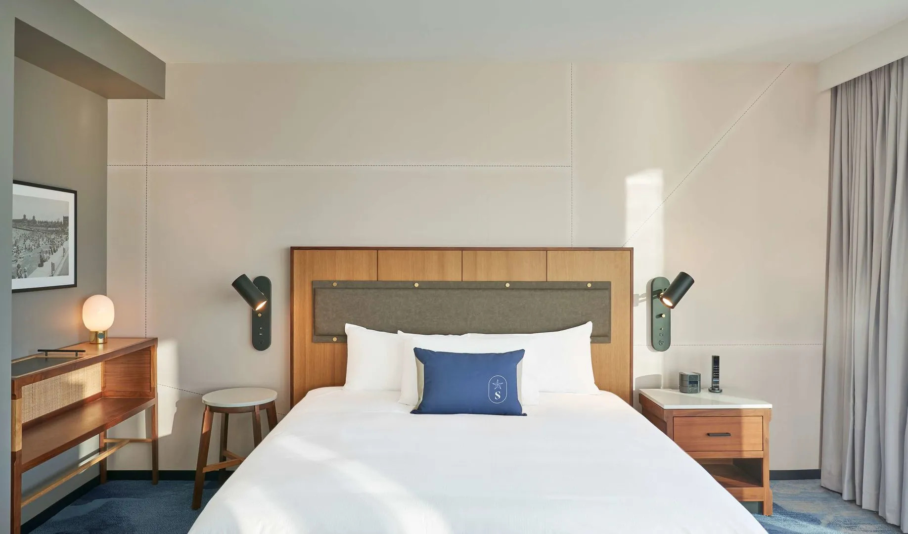 Photo - Sable At Navy Pier Chicago, Curio Collection By Hilton