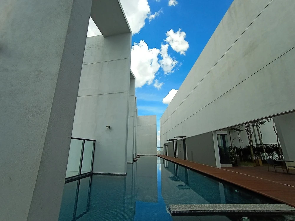 Photo - The Hub SS2 - Studio Suite Room