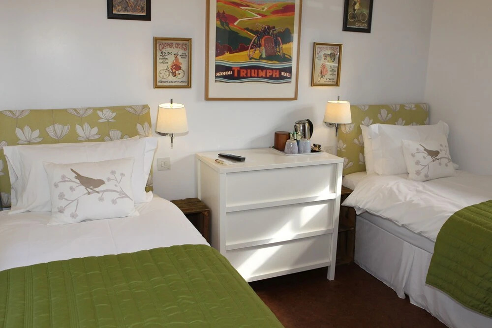 Photo - The Compasses