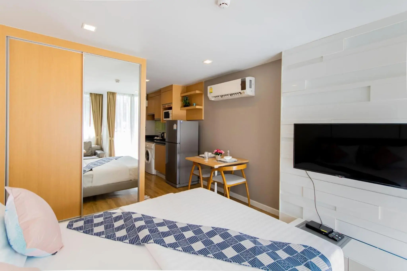 Photo - United Residence Ekamai Bangkok