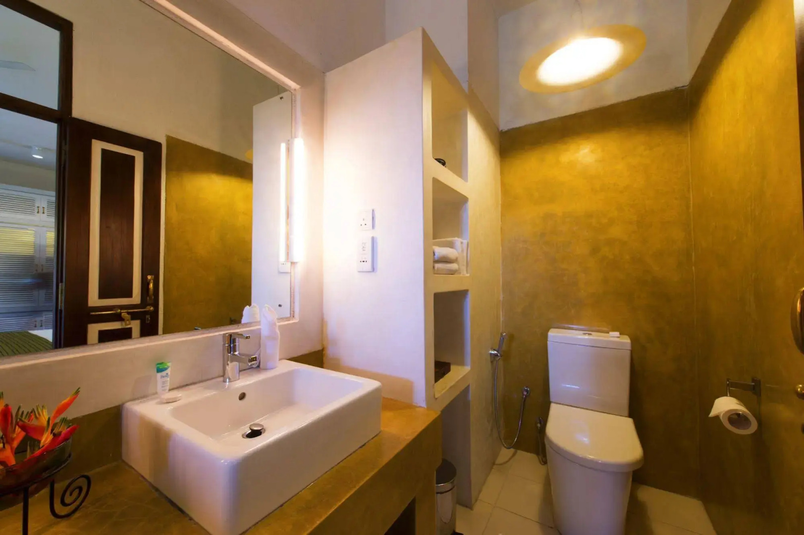 Photo - Zylan Colombo