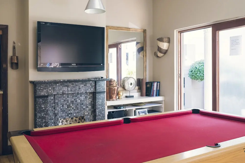 Foto - Neighbourgood Hill