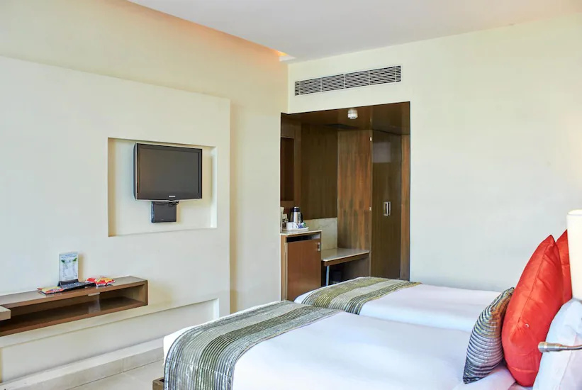 Photo - Grand Continent Secunderabad A Sarovar Portico Affiliate Hotel