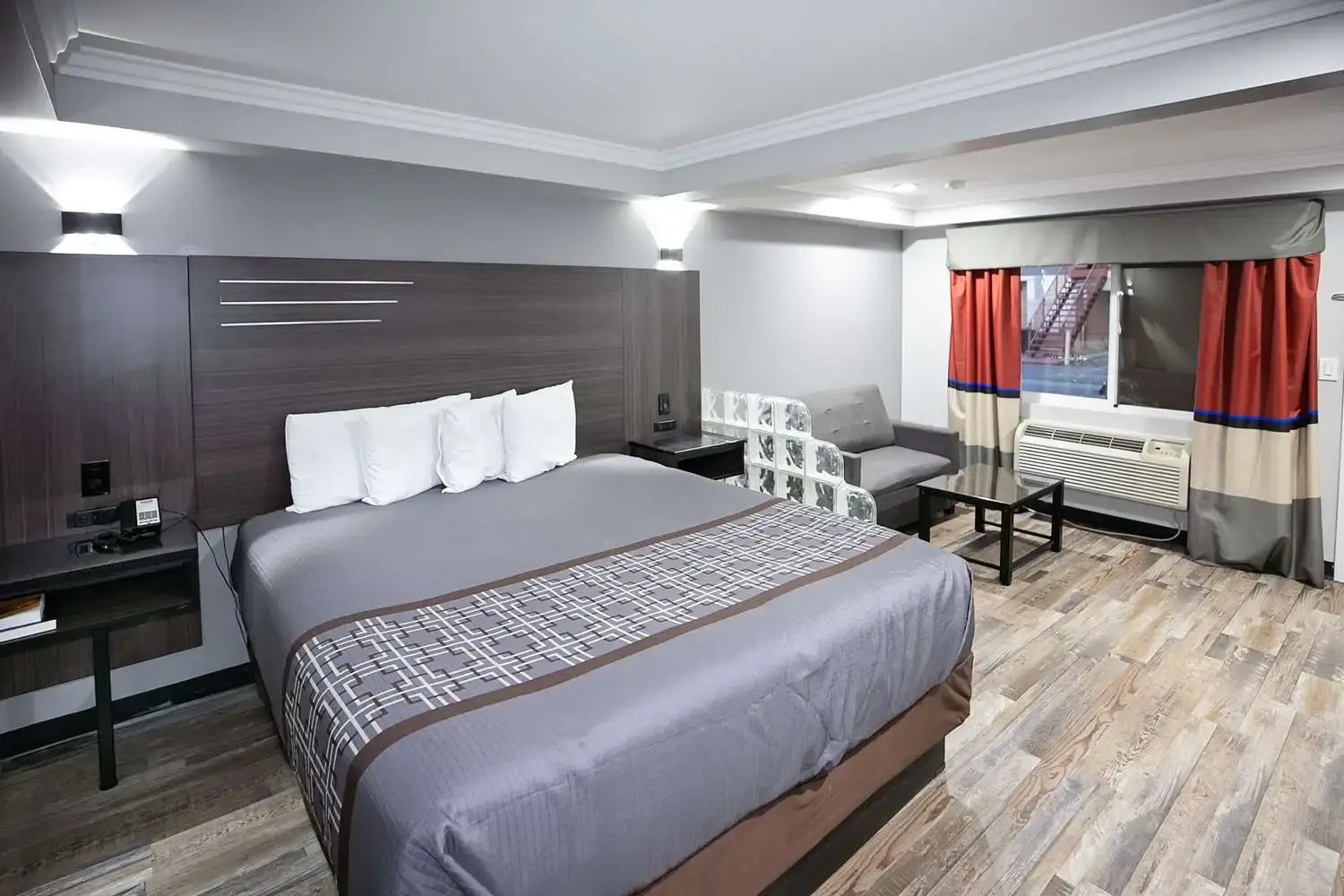 Photo - Rodeway Inn & Suites Bellflower