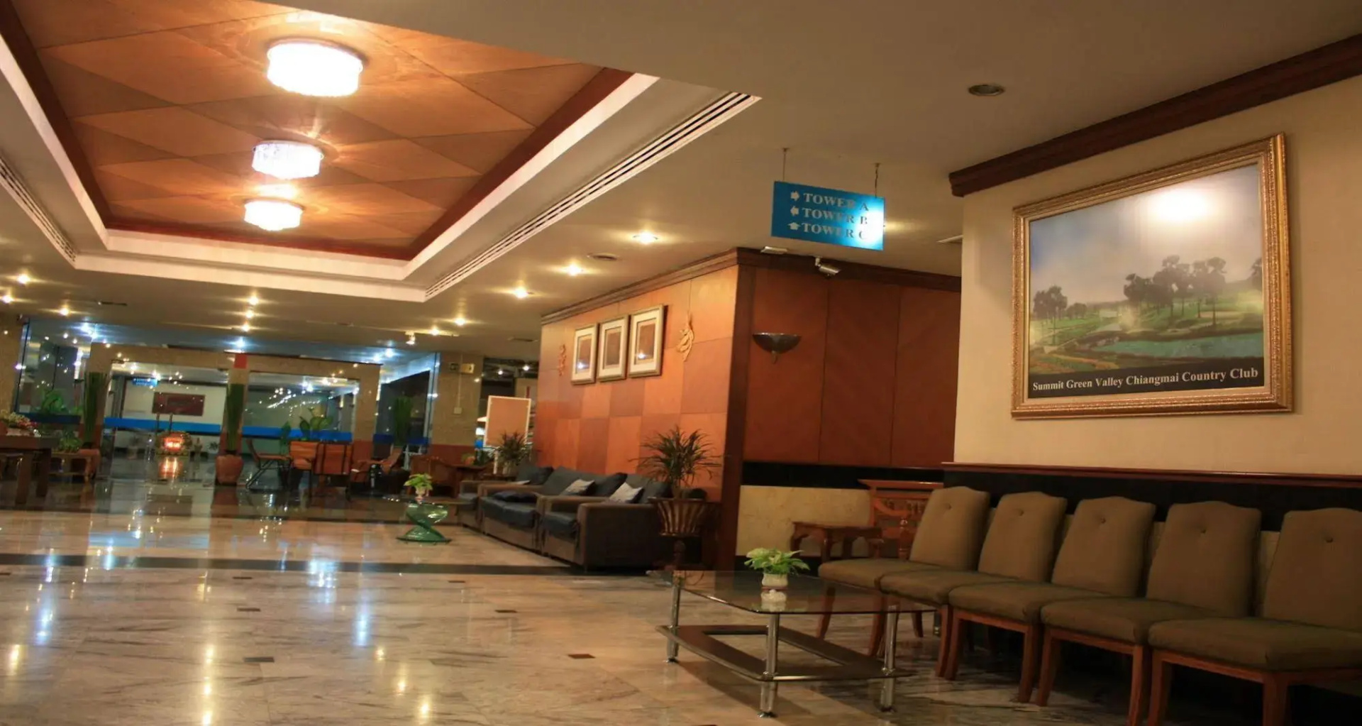Photo - Summit Pavilion Hotel