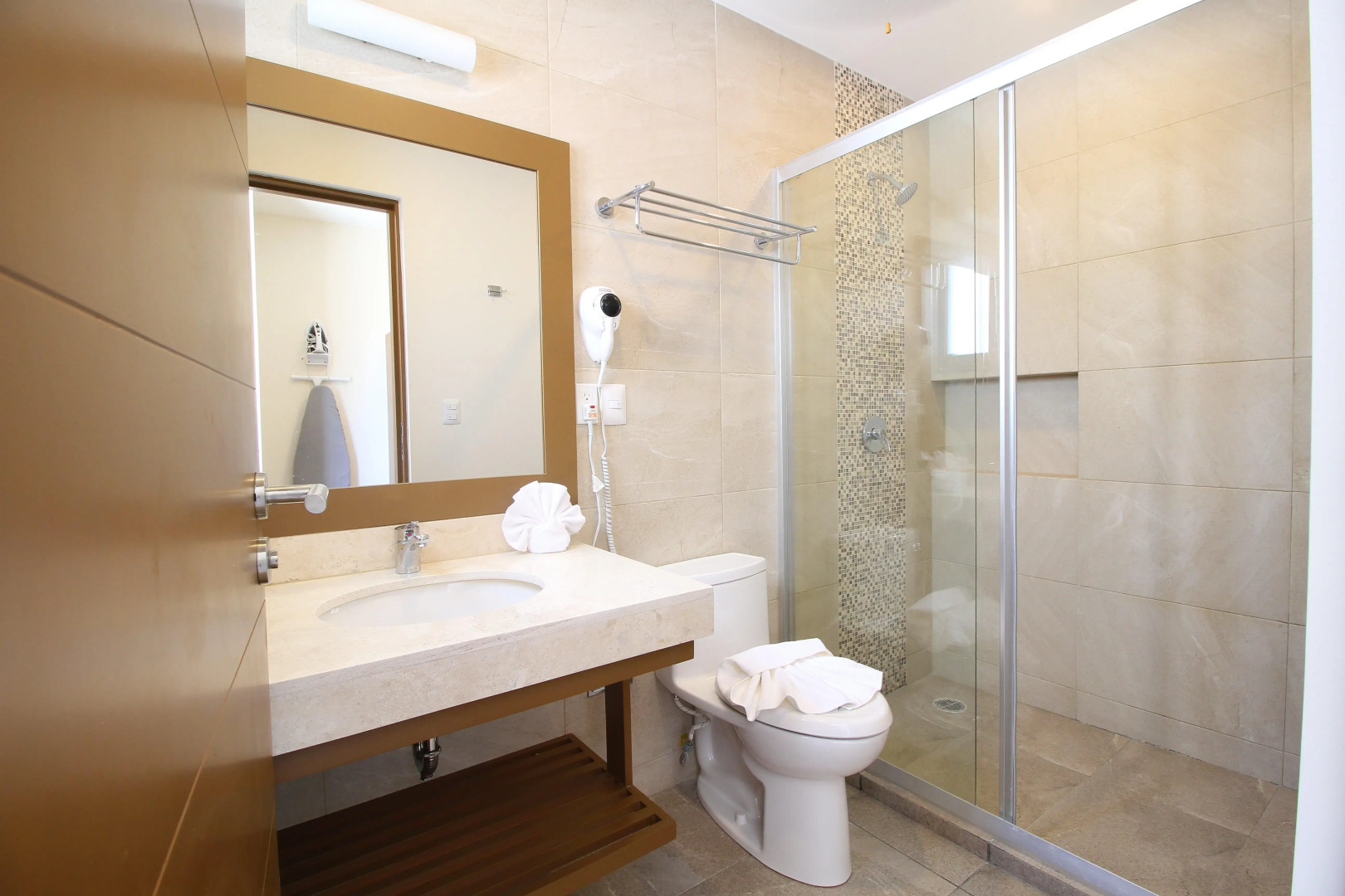 Photo - Grand Fifty Suites