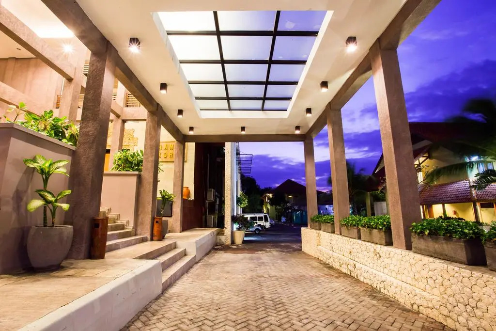 Photo - Plagoo Holiday Hotel