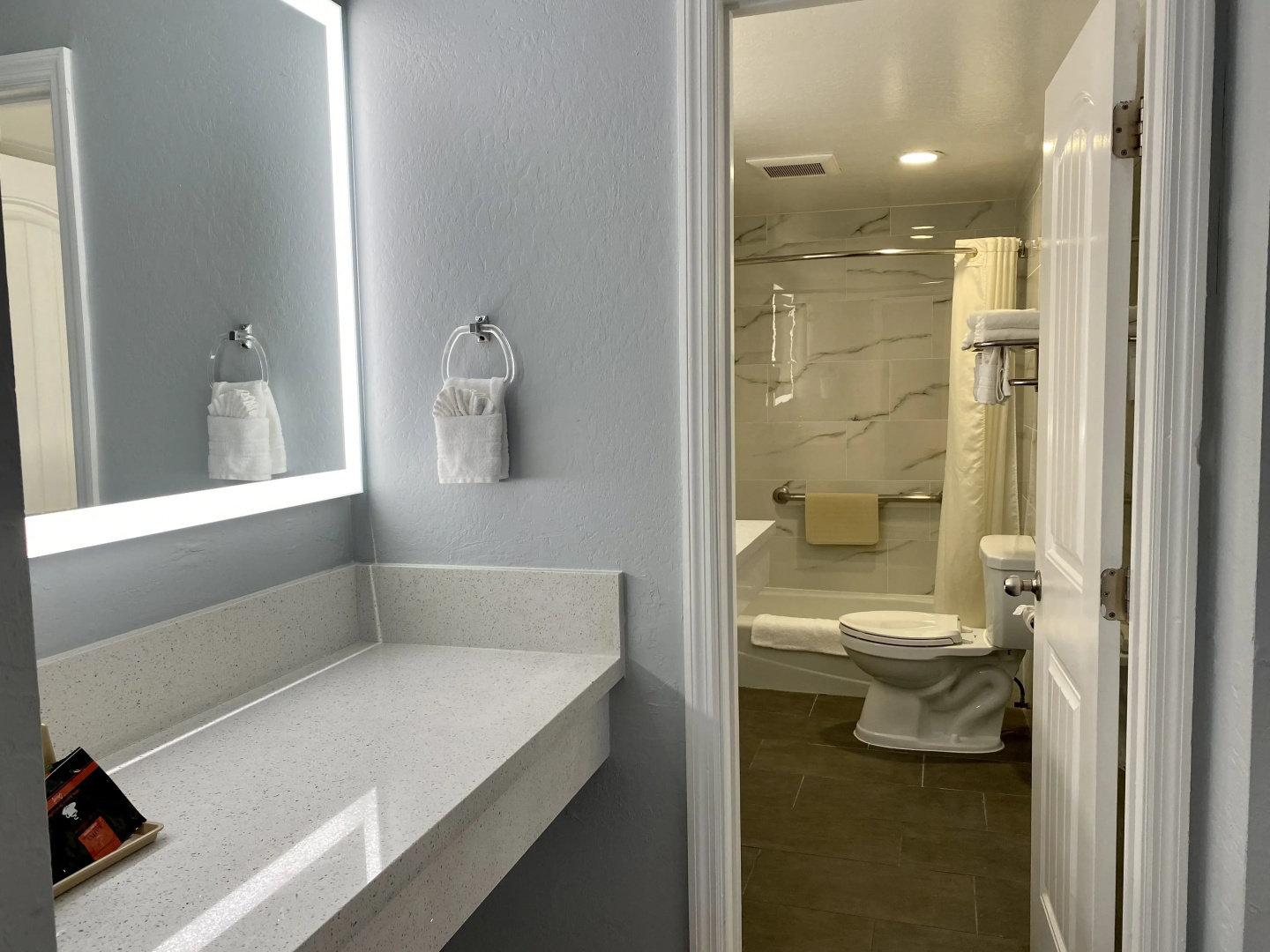 Photo - Aura Inn Monterey