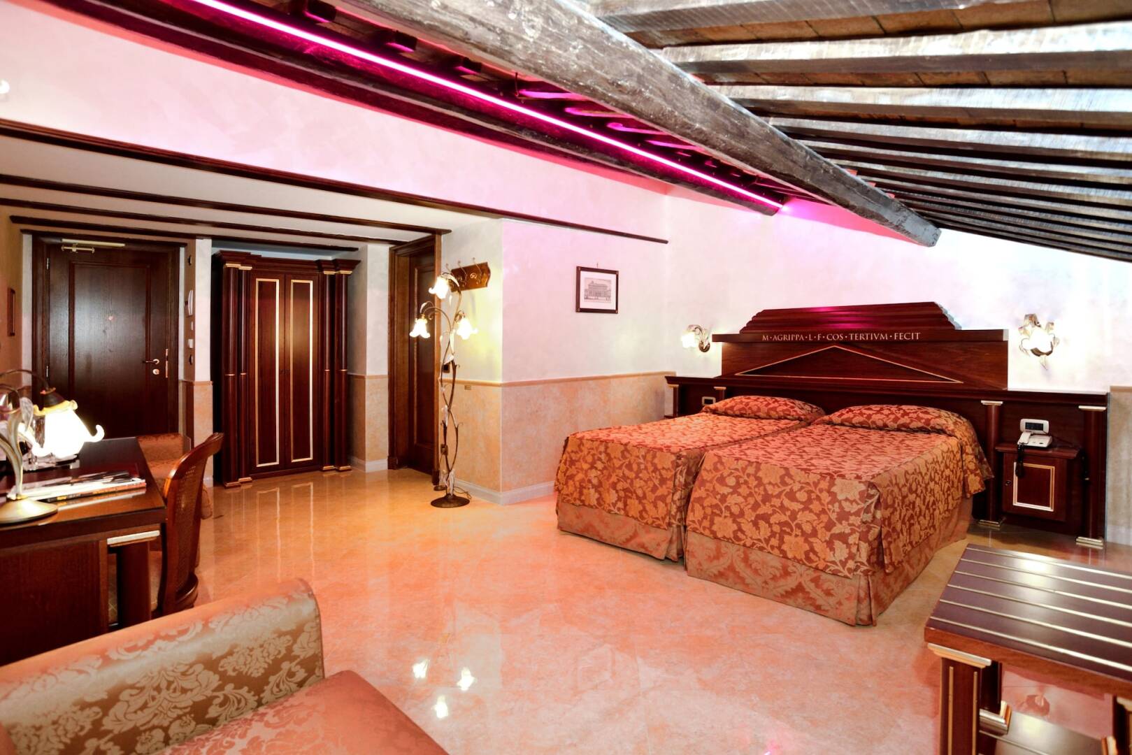 Photo - Antico Albergo del Sole al Pantheon