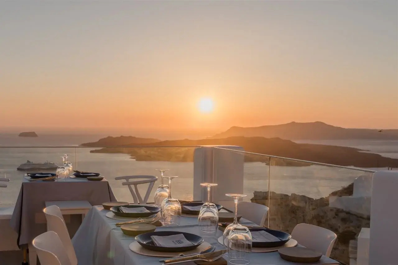 Photo - Apeiron Blue Santorini - Adults Only 14 plus - Apeiron Hotels