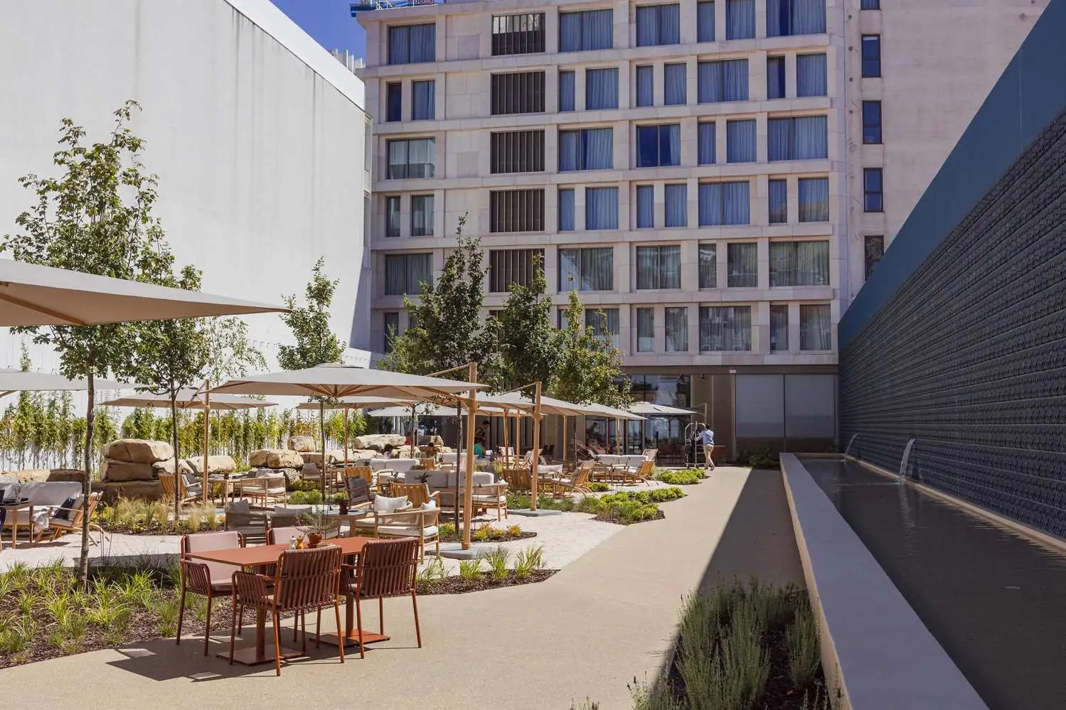 Photo - DUO Hotel Lisbon, Curio Collection by Hilton