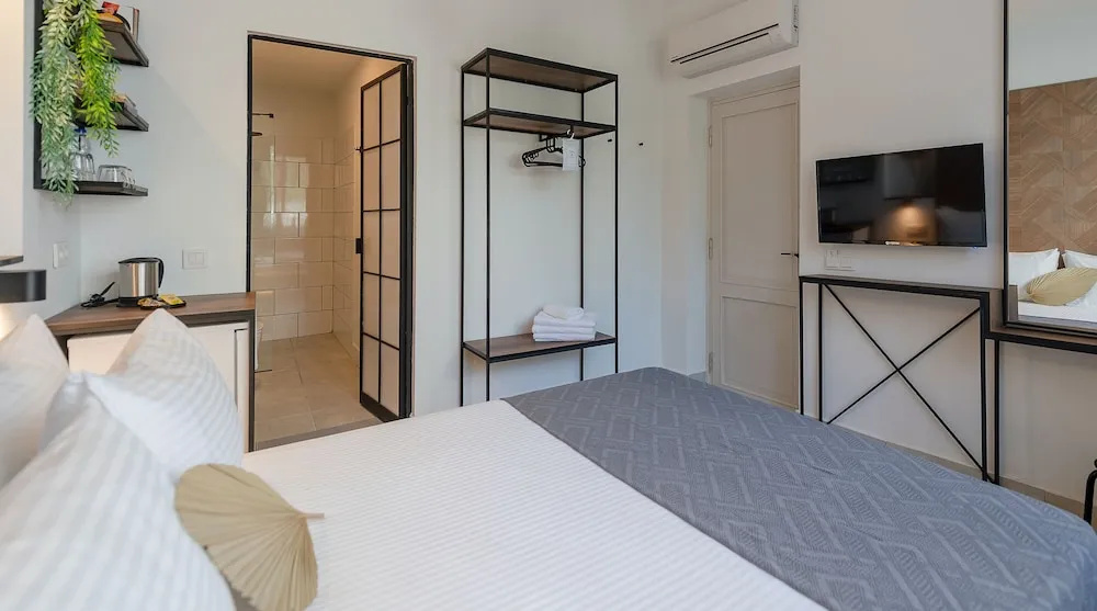Photo - The Easy Rooms