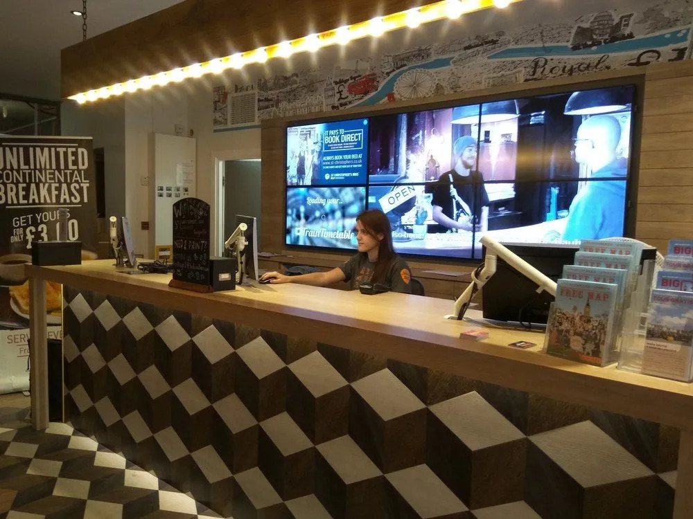 Photo - St Christopher's Inn London Bridge - The Village