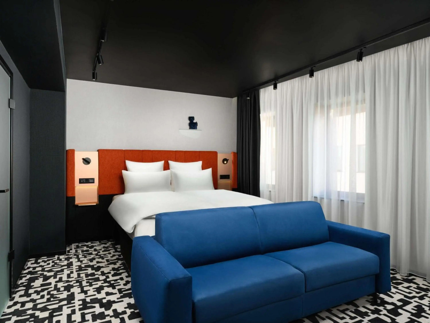 Foto - TRIBE Budapest Airport