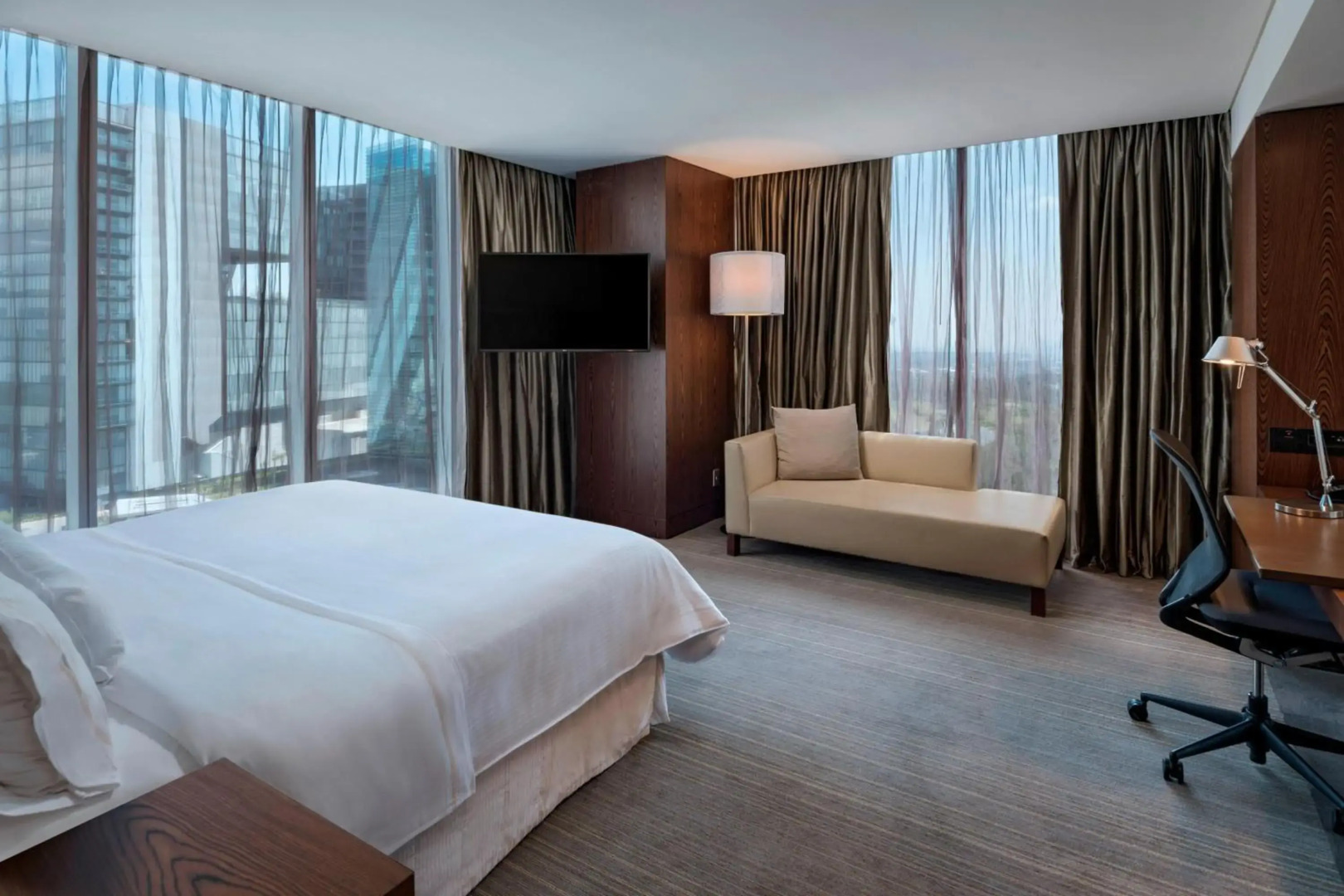 Photo - The Westin Santa Fe, Mexico City