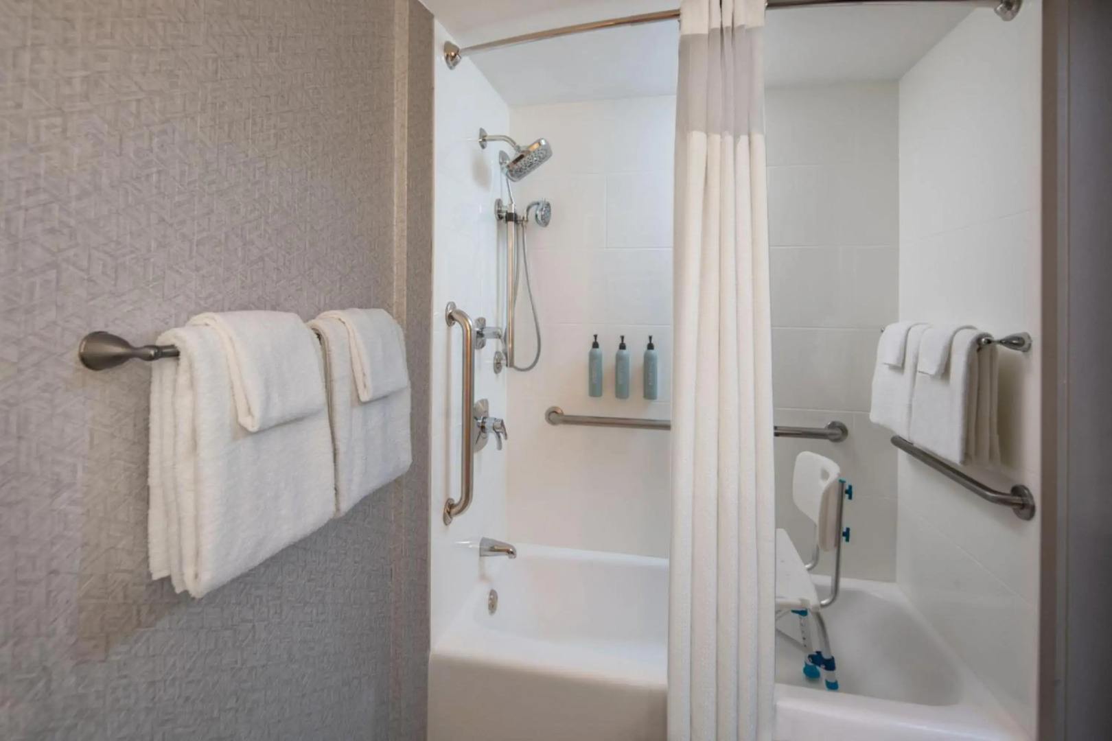 Foto - Courtyard Miami Coral Gables