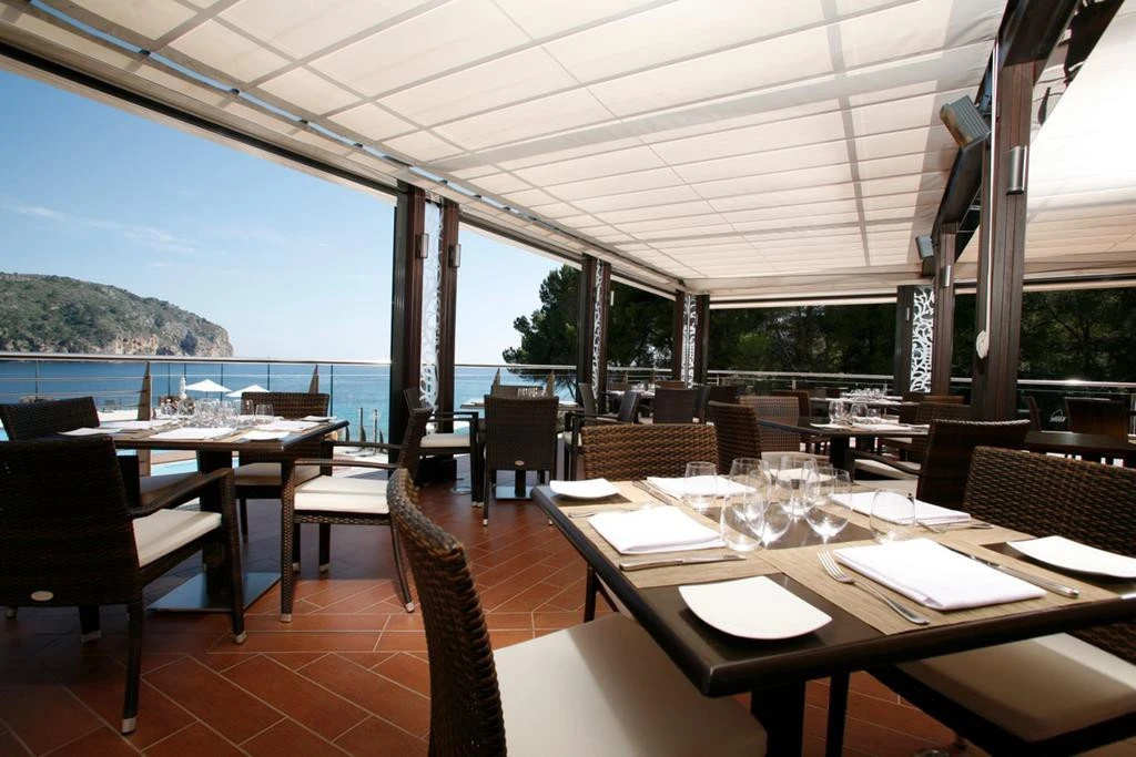 Photo - Bahia Suites Camp de Mar