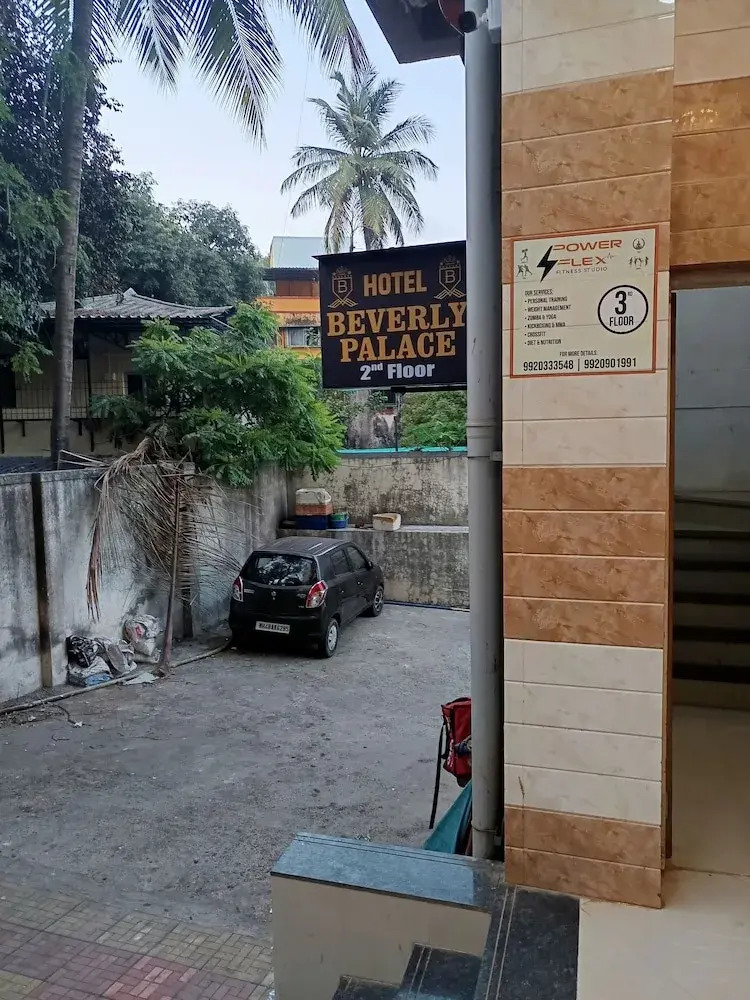 Foto - Hotel Beverly Palace Santacruz - Near BKC - Mumbai Airport T1