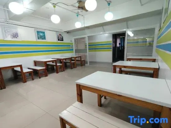Foto - Yuj Inn Pasay