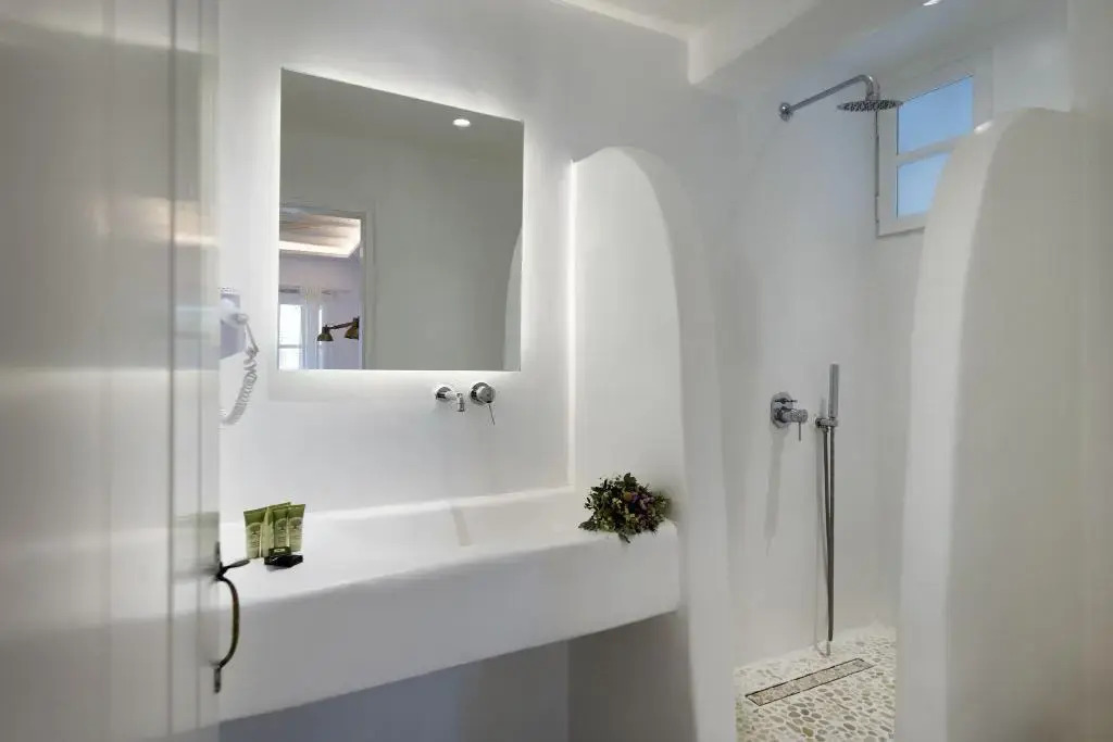 Photo - Zefi Hotel & Suites