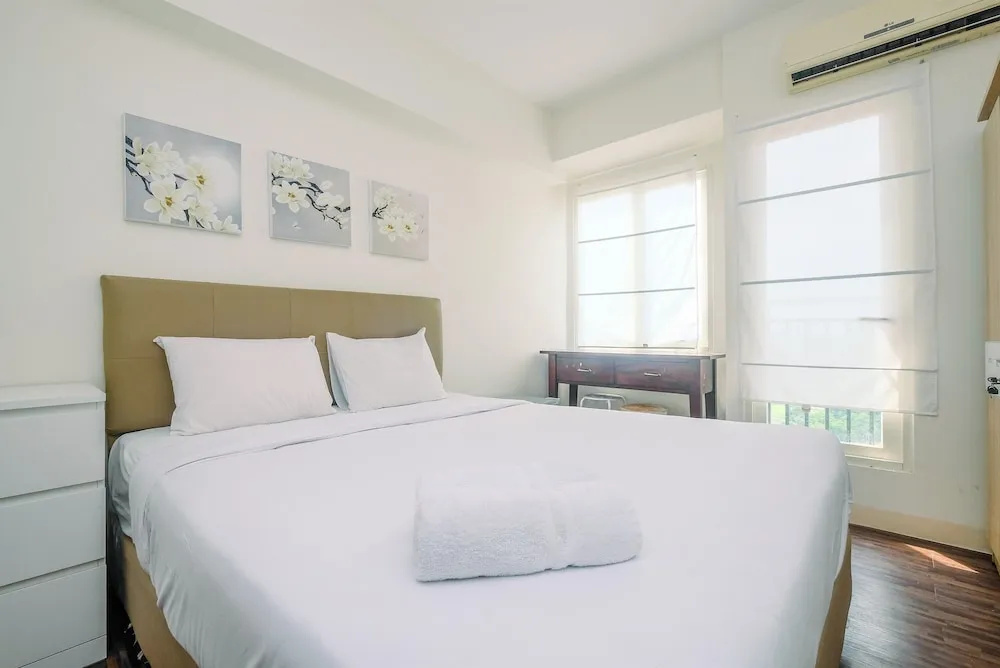 Comfortable and Lovely Studio Podomoro Golf View Apartment