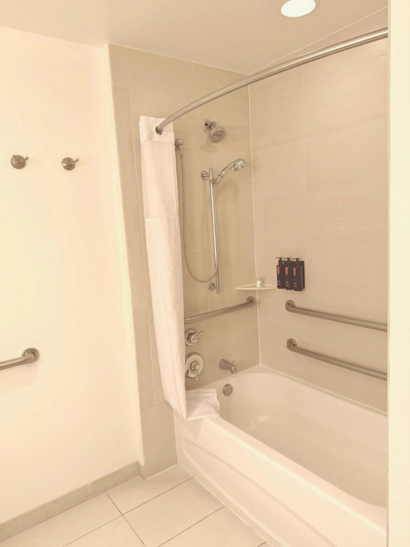 Photo - Andaz Savannah, By Hyatt