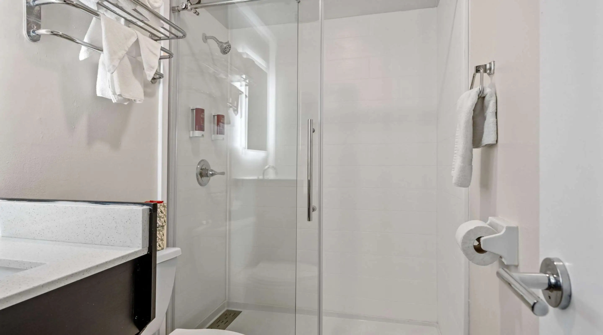 Photo - SureStay Hotel by Best Western Virginia Beach Royal Clipper