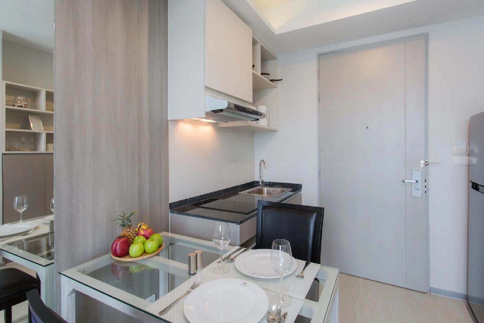 Foto - 6th Avenue Surin Beach - Official Account