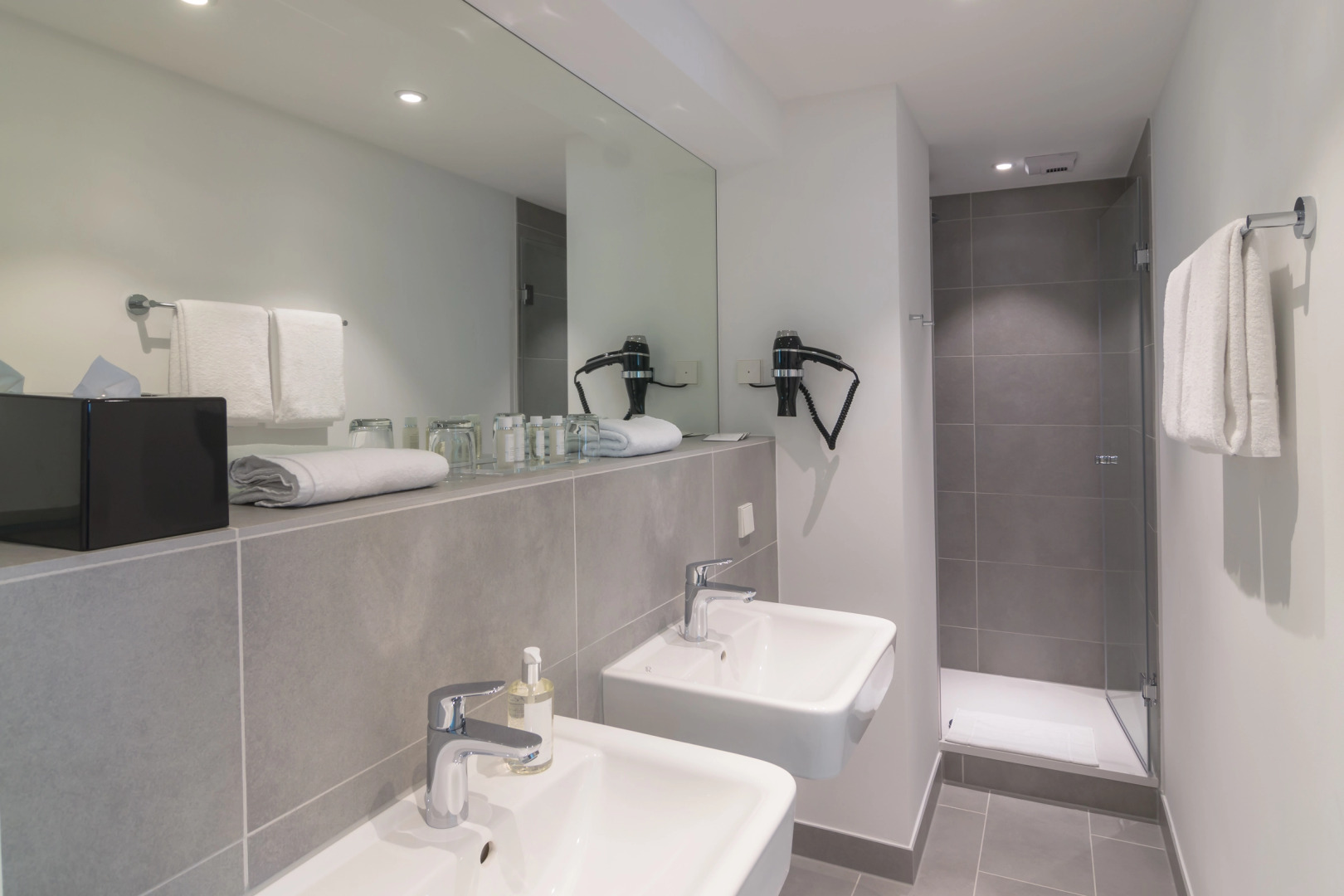 Photo - Bayer 89 Vi Vadi Hotel