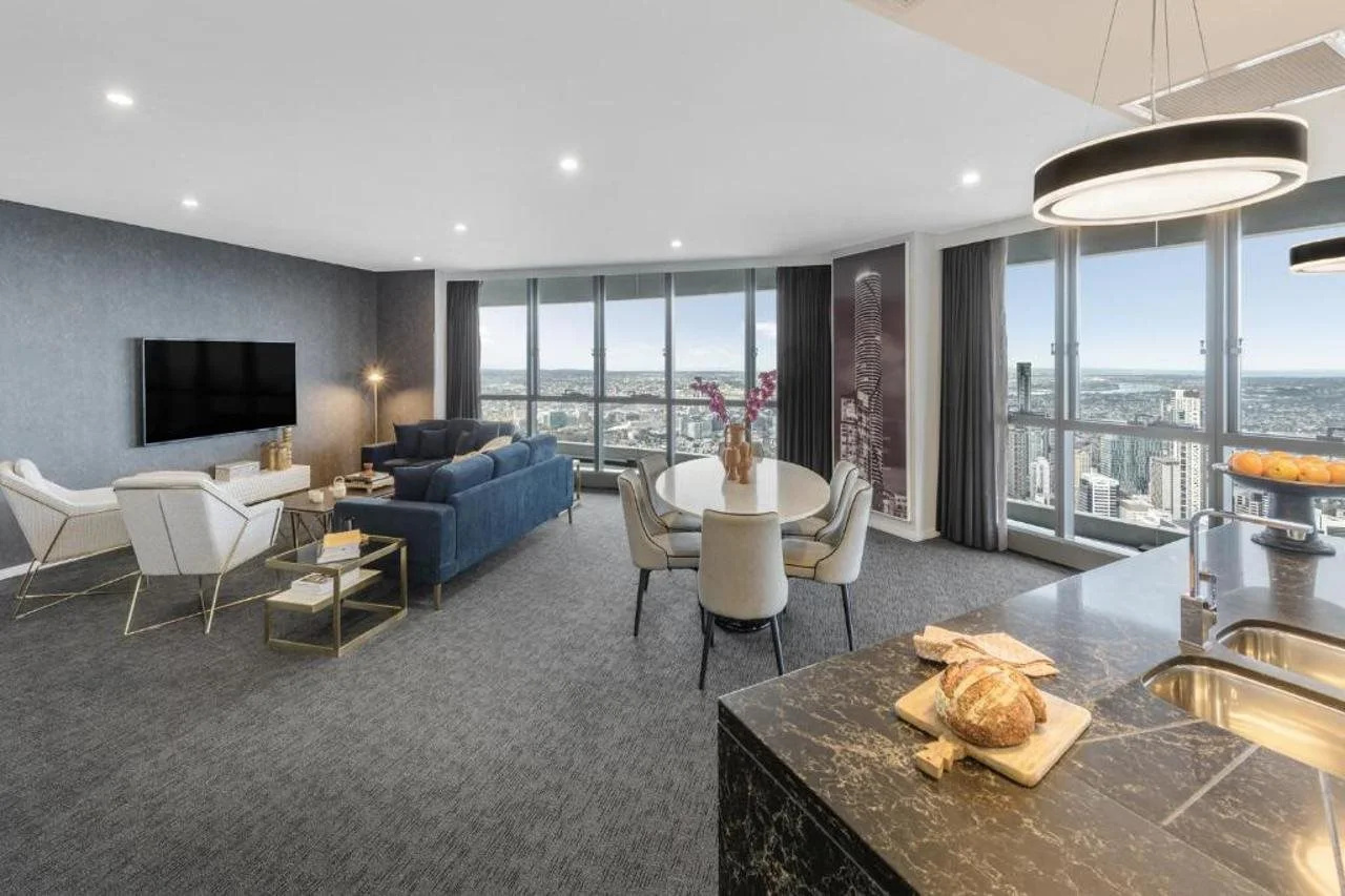 Photo - Meriton Suites Herschel Street, Brisbane