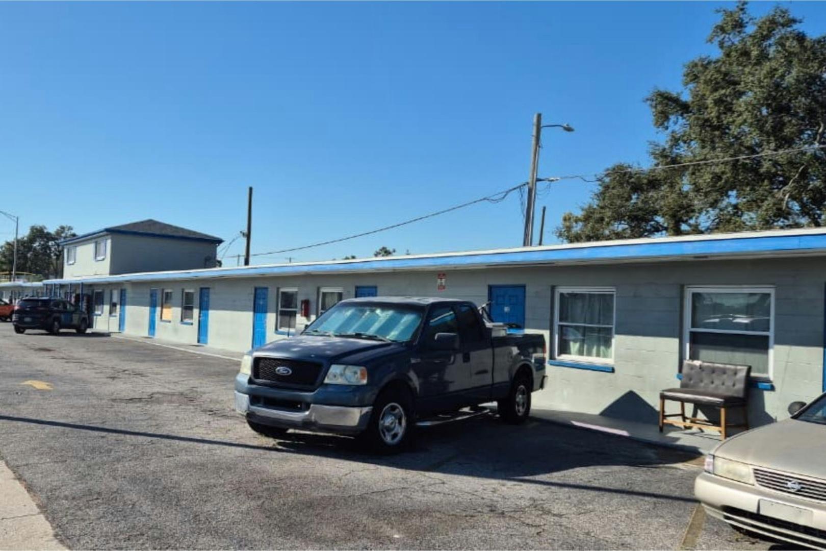 Photo - Base Motel By OYO South Tampa