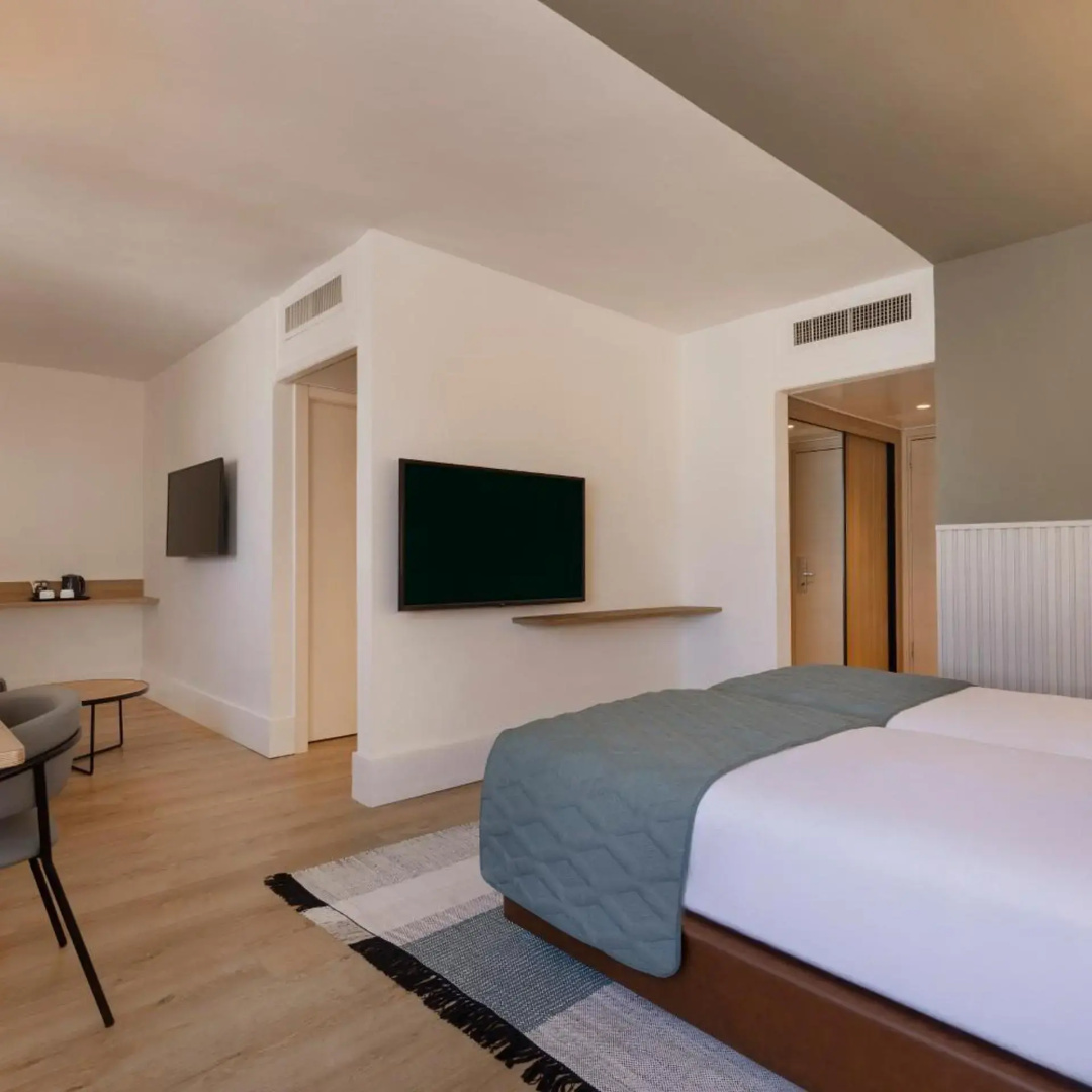 Photo - Metropolitan Hotel