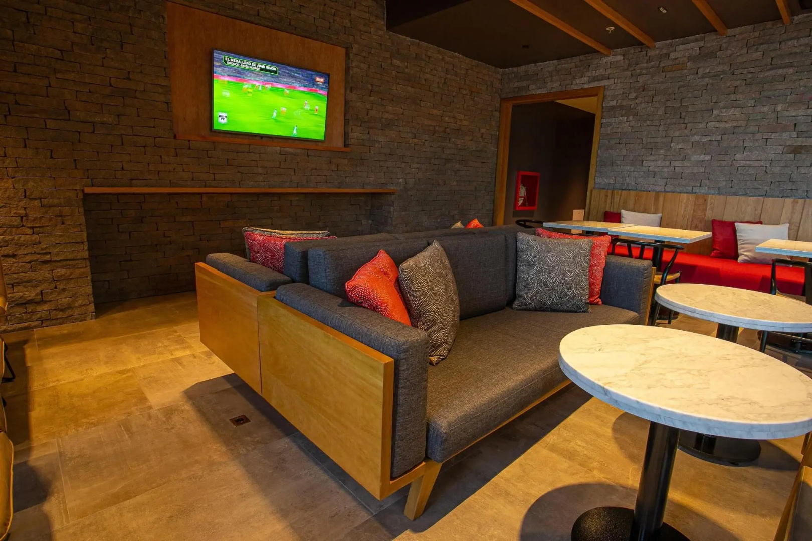 Photo - Hampton by Hilton Bariloche