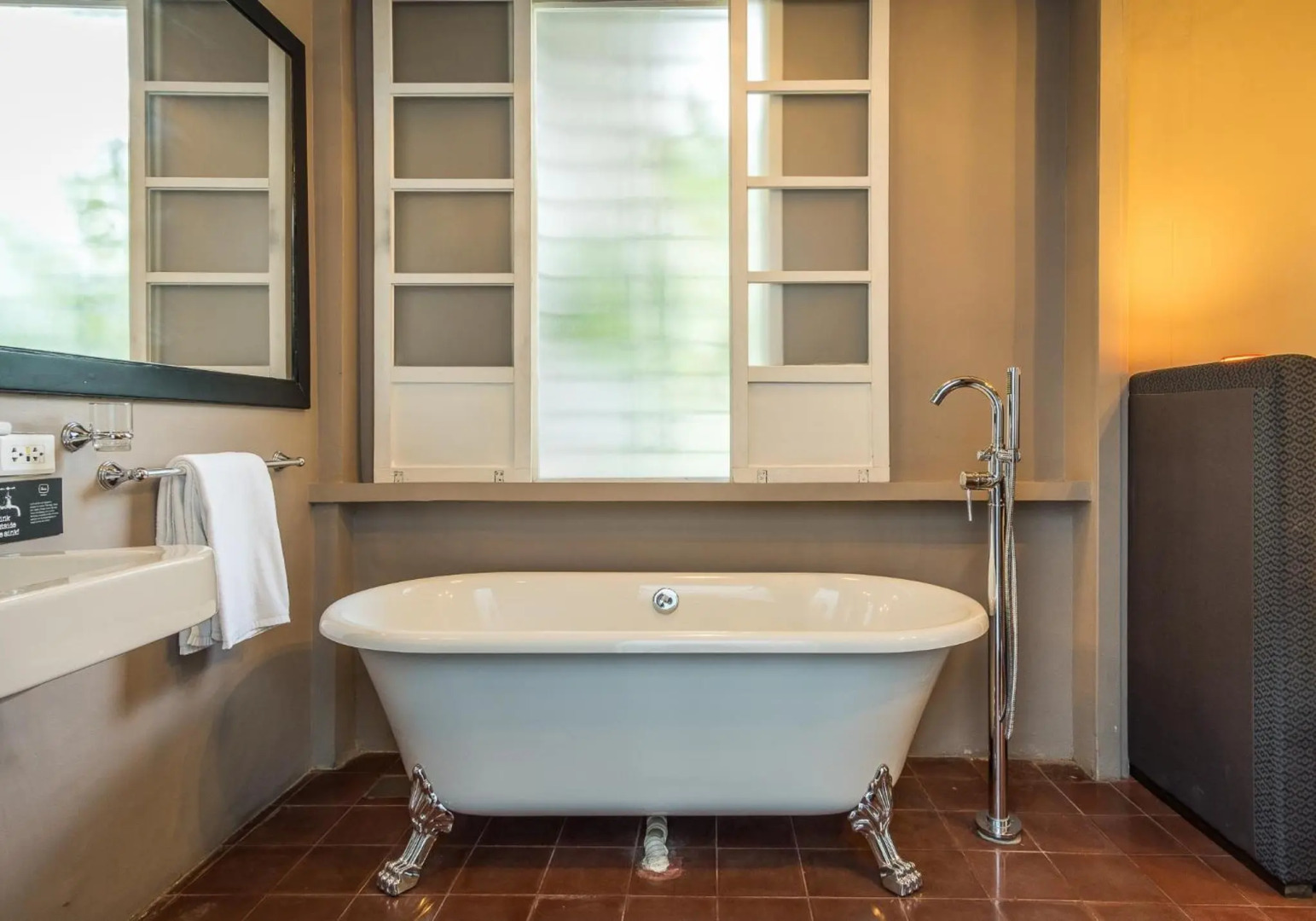 Photo - The Henry Hotel Manila