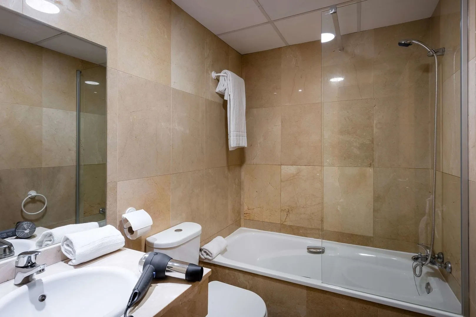 Foto - Madrid Airport Suites, Affiliated by Meliá