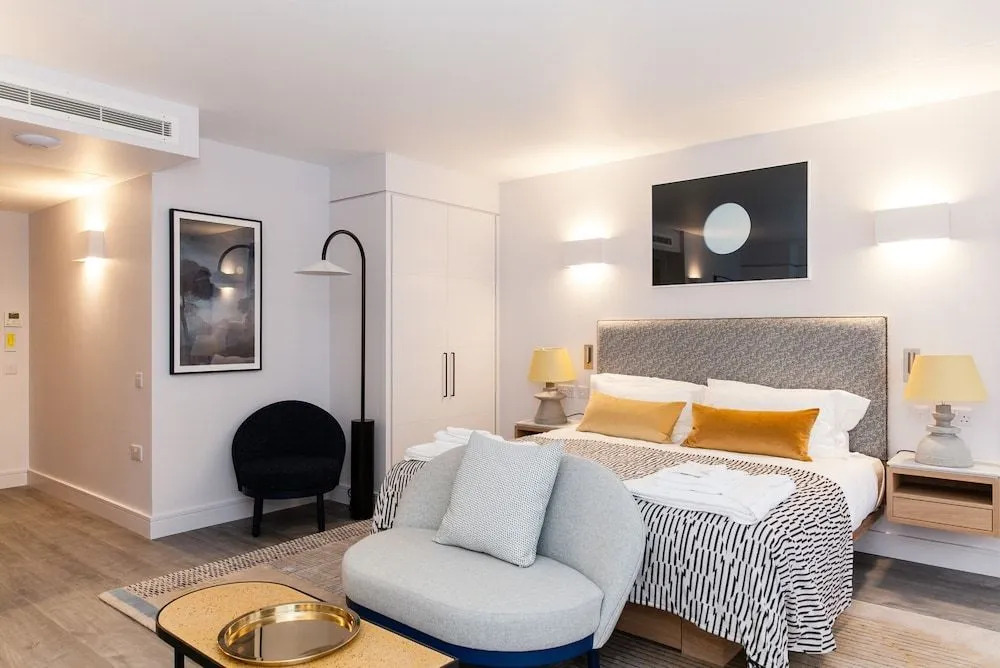 Foto - Rockwell East-Tower Bridge