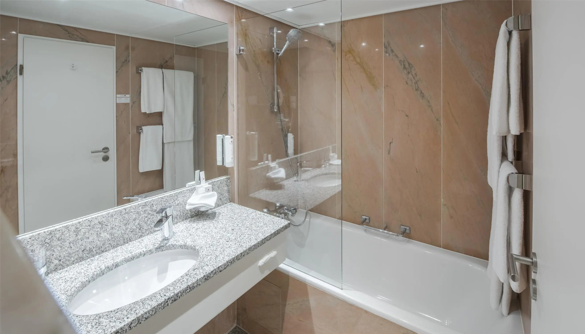 Photo - Best Western Premier Hotel Villa Stokkum