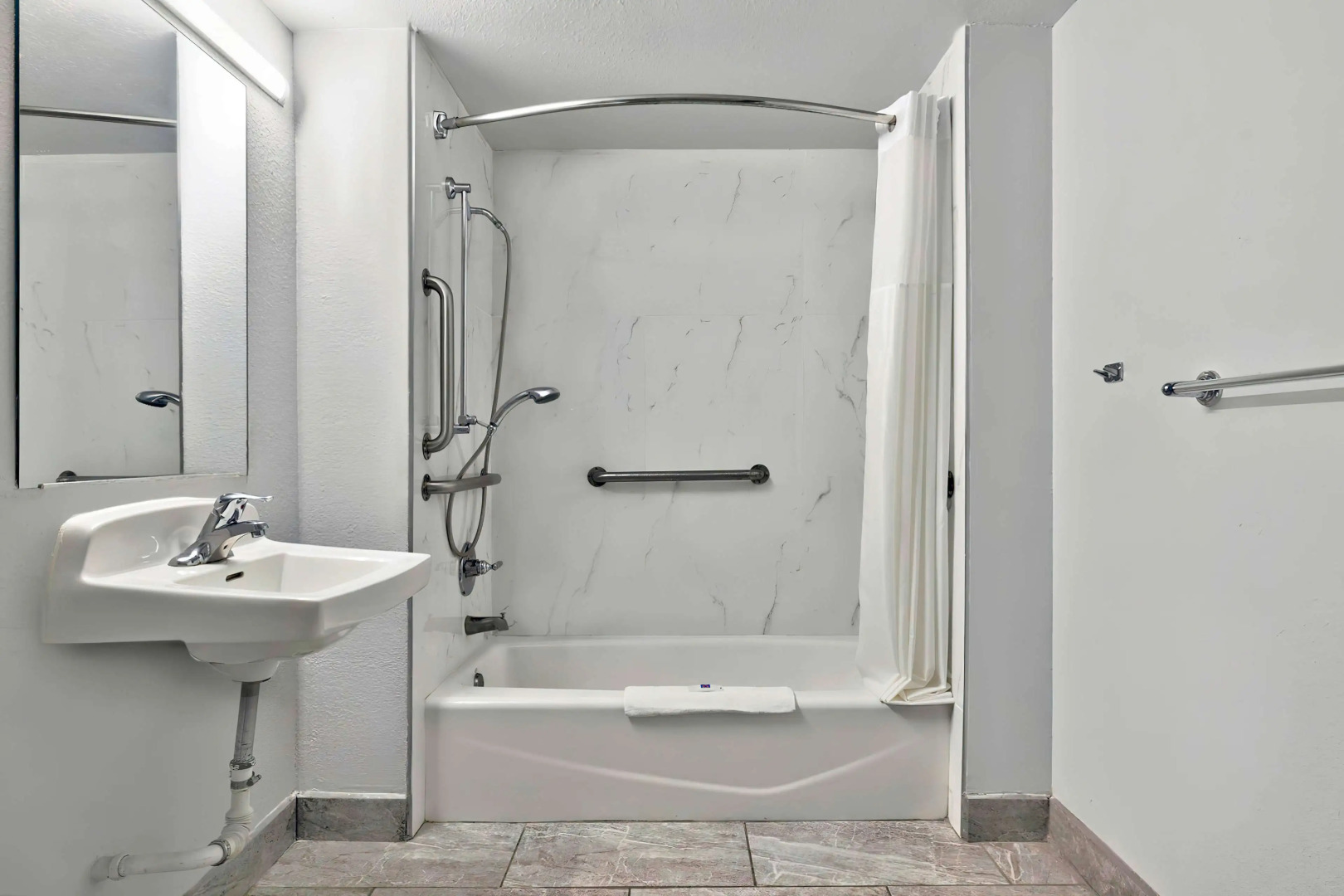 Photo - Motel 6-Plano, TX - Plano Northeast