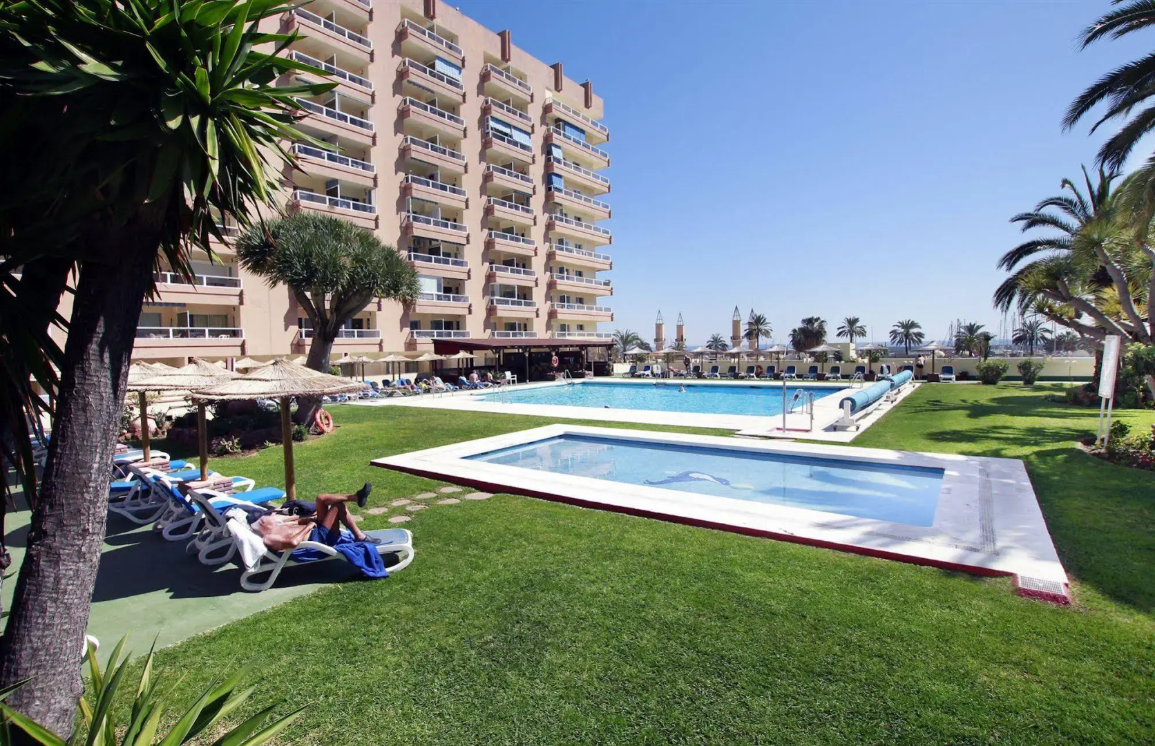 Photo - Hotel Apartamentos Pyr Fuengirola