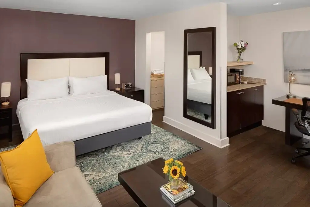 Photo - The Andrew Hotel