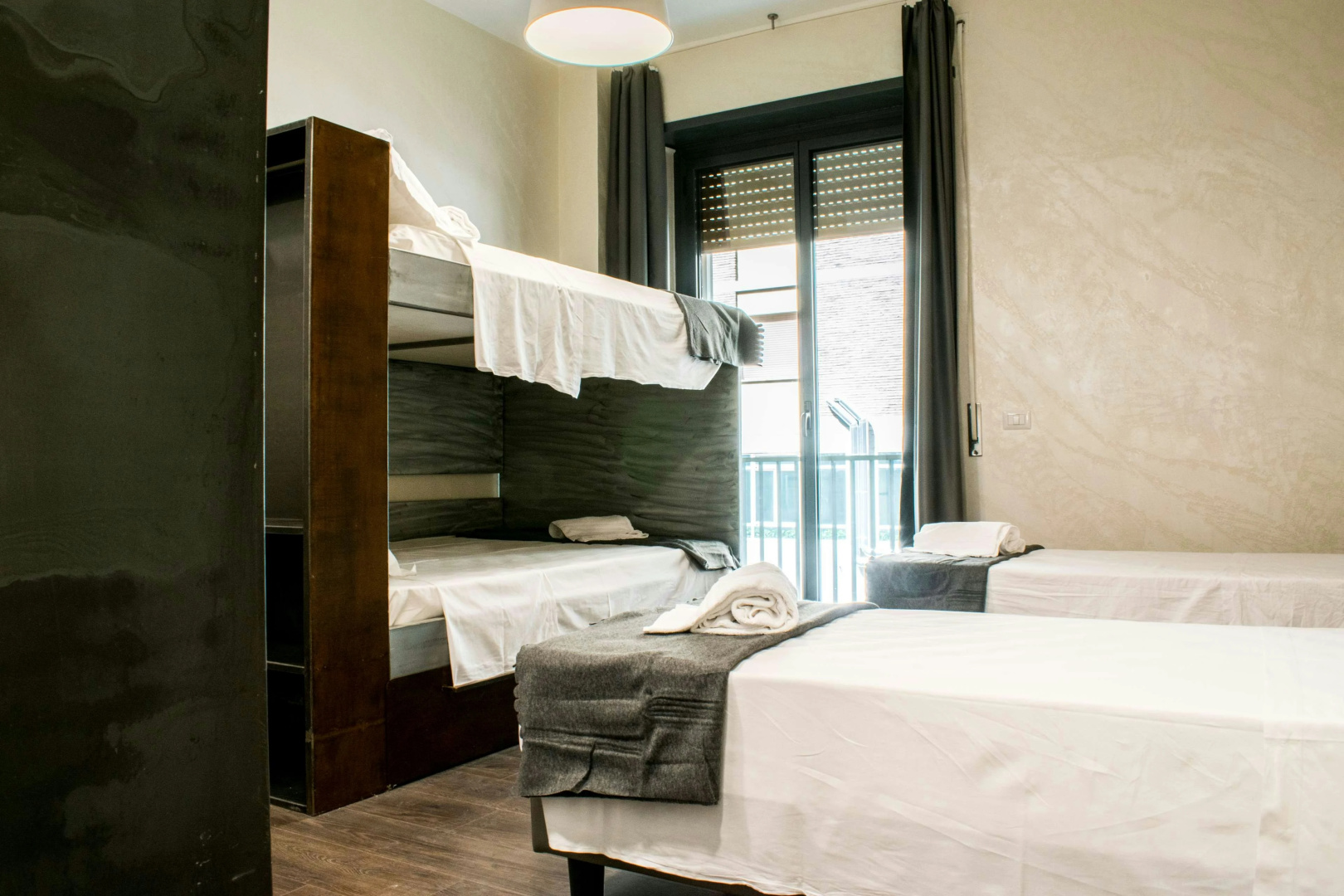 Photo - Hostel One Trustever