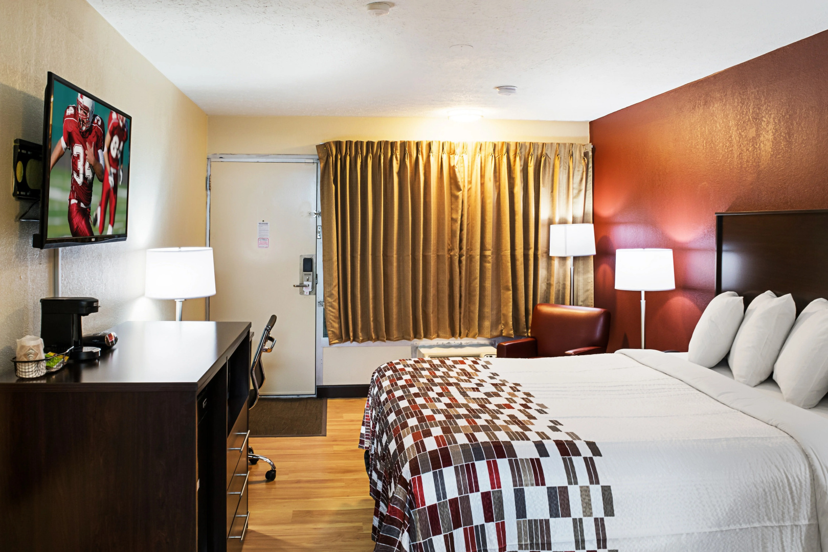 Photo - Red Roof Inn Indianapolis - Castleton
