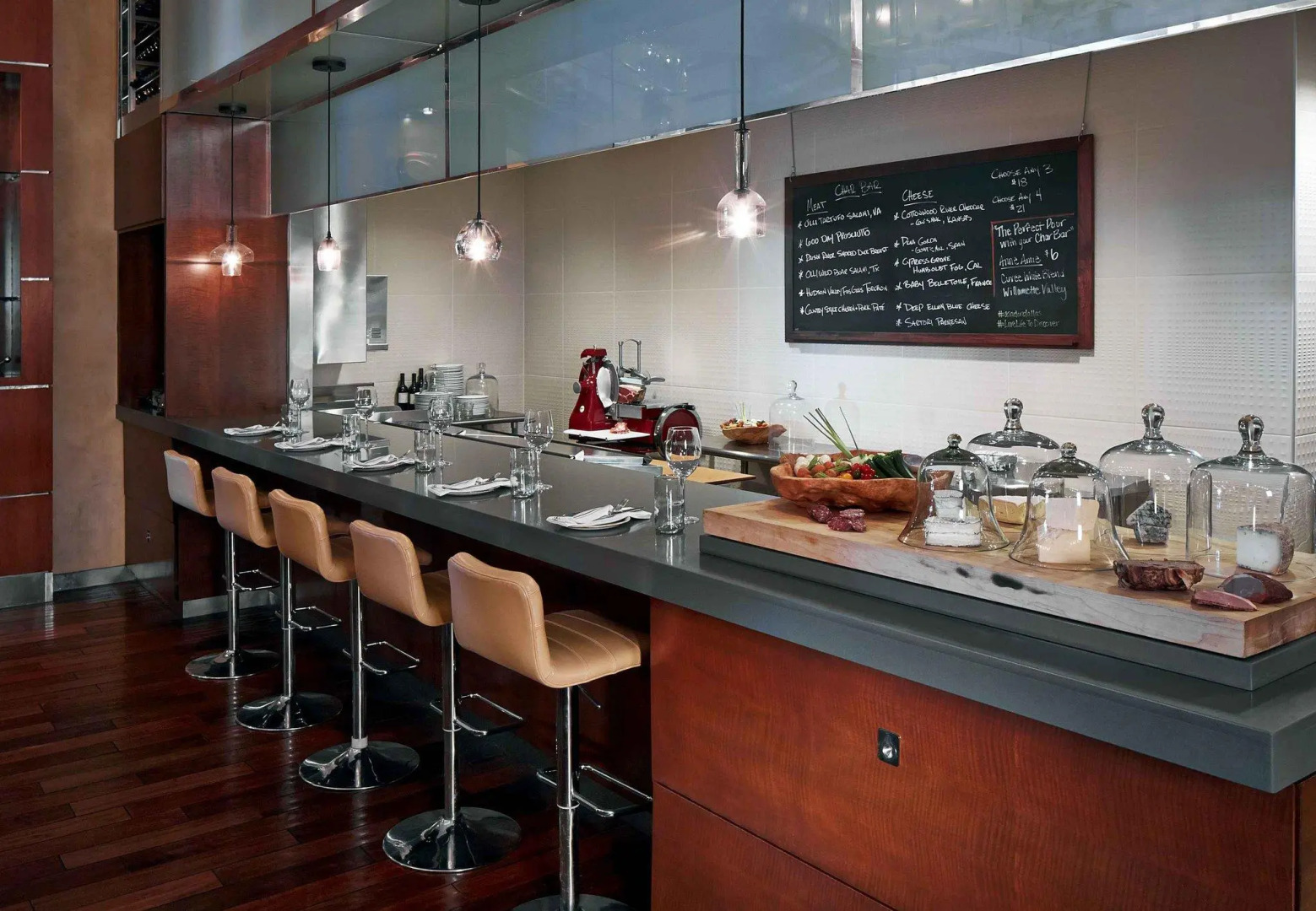 Photo - Renaissance Dallas Hotel