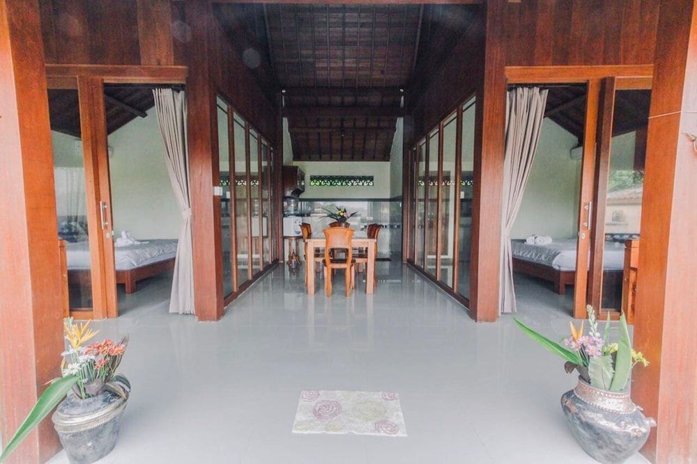 Photo - Sari Bamboo Bungalows