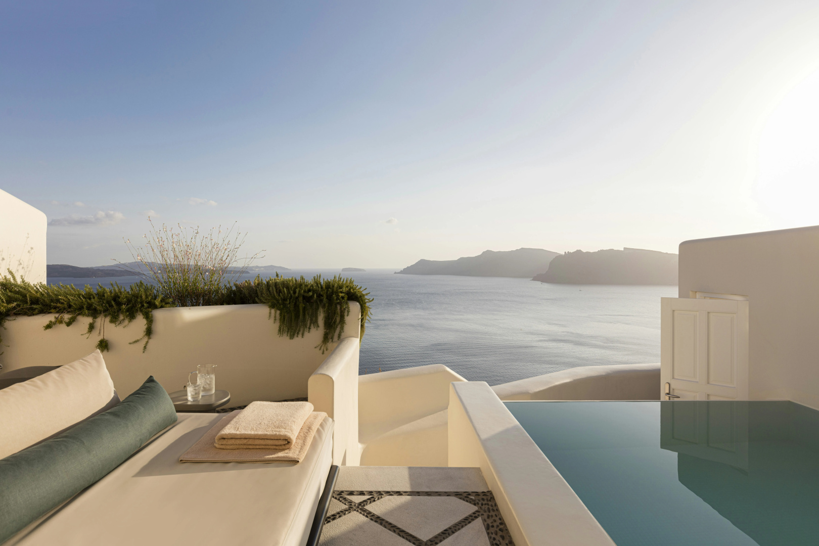 Photo - Canaves Oia Suites - Small Luxury Hotels of the World