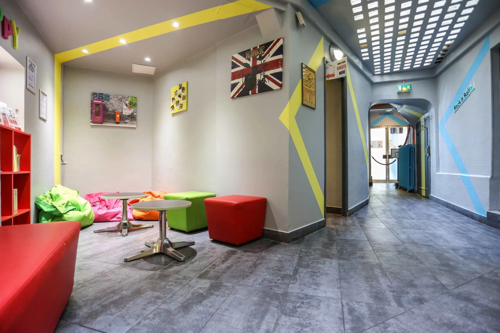 Photo - Le Regent Montmartre by Hiphophostels