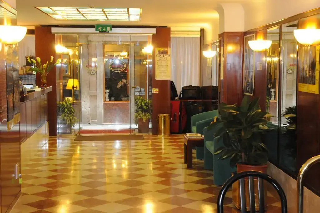 Photo - Hotel Diana