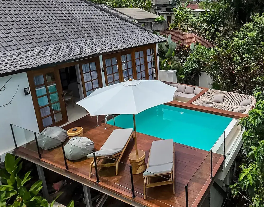 Foto - Garden Heights Villa by EVDEkimi - Elegant 3BR Jungle oasis with Hammock